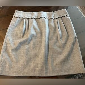 Like new sz 6 skirt.  You will love it.  Perfect for work or the office.